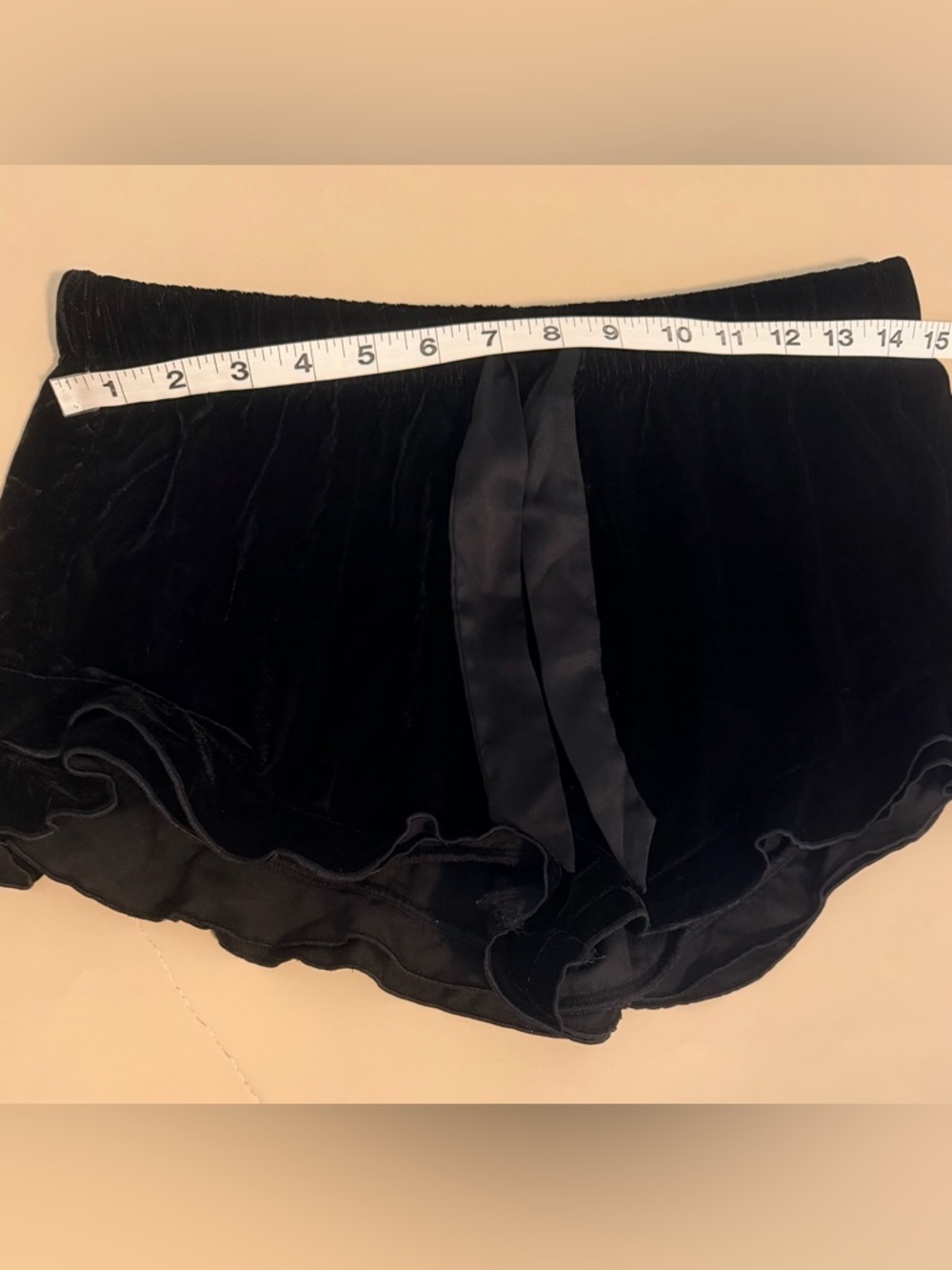 Victoria's Secret Sweet Dreams PJ Top & Scrunchie & Velvet Ruffle Sleep Shorts - Picture 10 of 13